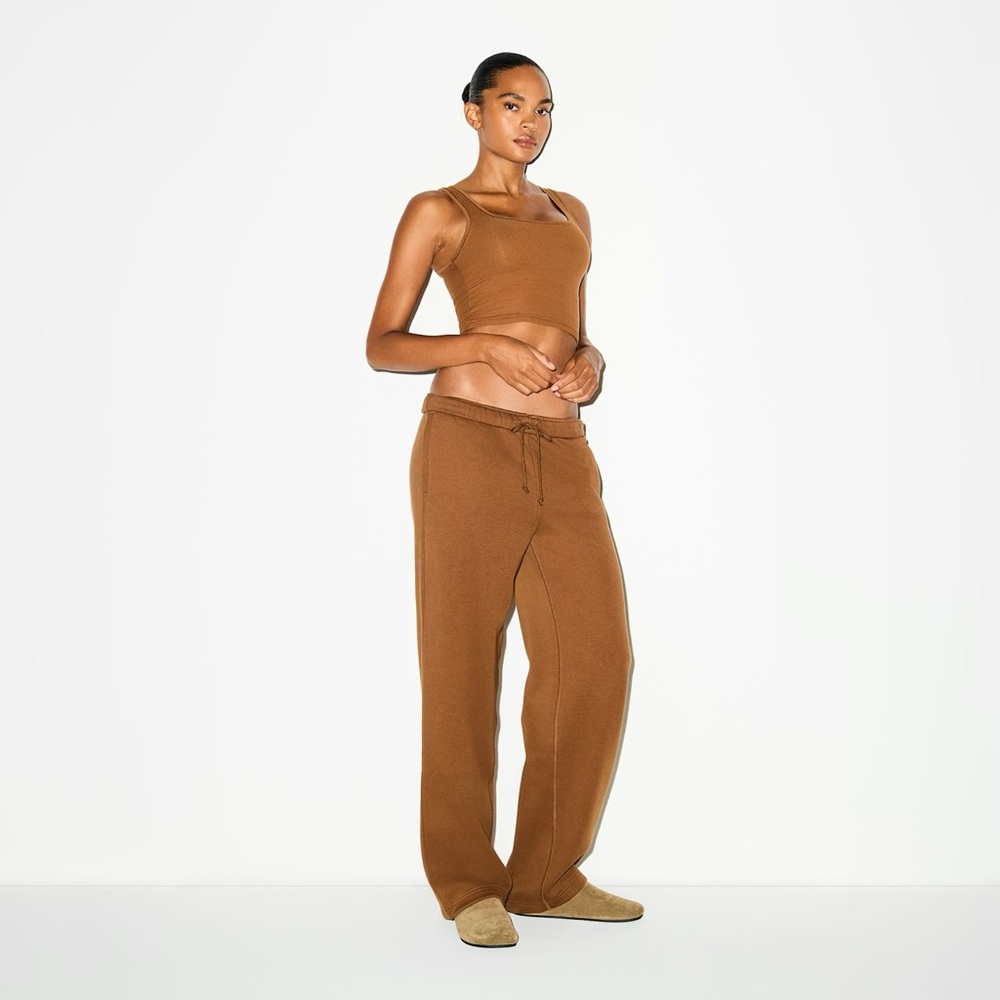 SKIMS BISON COTTON FLEECE CLASSIC STRAIGHT LEG PANT